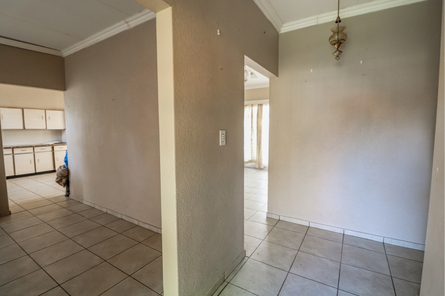 To Let 3 Bedroom Property for Rent in La Hoff North West